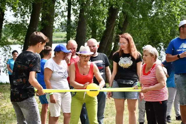 Na plaży w Jankowie pod Pakością zorganizowany został piknik integracyjny z udziałem osób niepełnosprawnych, seniorów i dzieci. Uczestniczyły w nim także przedstawicielki pakoskiego samorządu