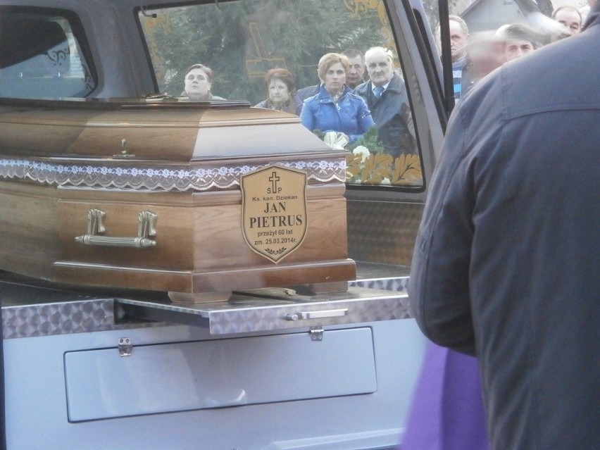 Pogrzeb ks. kan. Jana Pietrusa