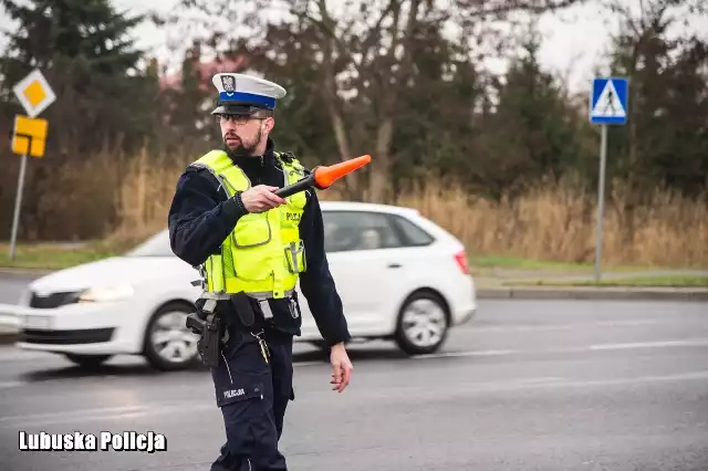 Lubuska policja zapowiada intensywne działania, podczas których sprawdzana będzie prędkość, trzeźwość i zachowania kierowców. Nie będzie taryfy ulgowej wobec tych, którzy w perfidny sposób zachowują się za kółkiem.