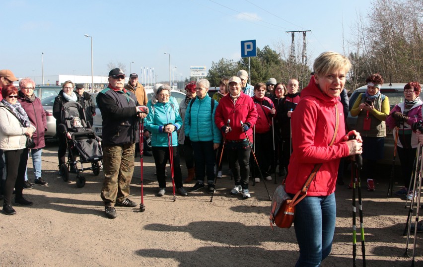 Marsz Nordic Walking członków i sympatyków Warsztatów Terapii Zajęciowej z Grudziądza [zdjęcia]