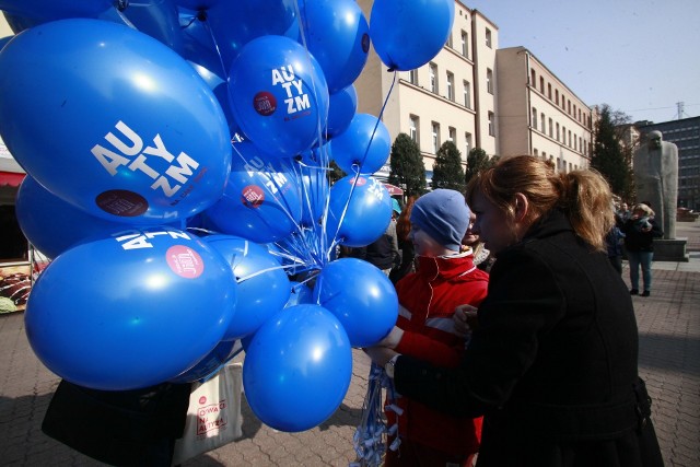 W ubiegłych latach 2 kwietnia odbywało się w Łodzi wiele wydarzeń zwracających uwagę na problemy osób z autyzmem