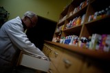 Brakuje farmaceutów do pracy w aptekach w powiatach: łódzkim wschodnim i sieradzkim