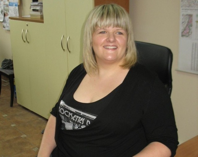 Od 17 listopada, gdy laparoskopowo zmniejszono jej żołądek, Adrianna Korczyńska schudła 15 kg. Teraz traci około 1 kg tygodniowo. &#8211; Kobiety, które mają problem z dużą nadwagą namawiam do zainteresowania się resekcją żołądka, warto &#8211; mówi szczęśliwa głogowianka.