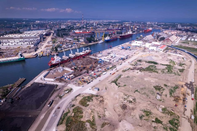 Przebudowa Nabrzeża Przemysłowego w Porcie Gdańsk potrwa do września 2023 roku