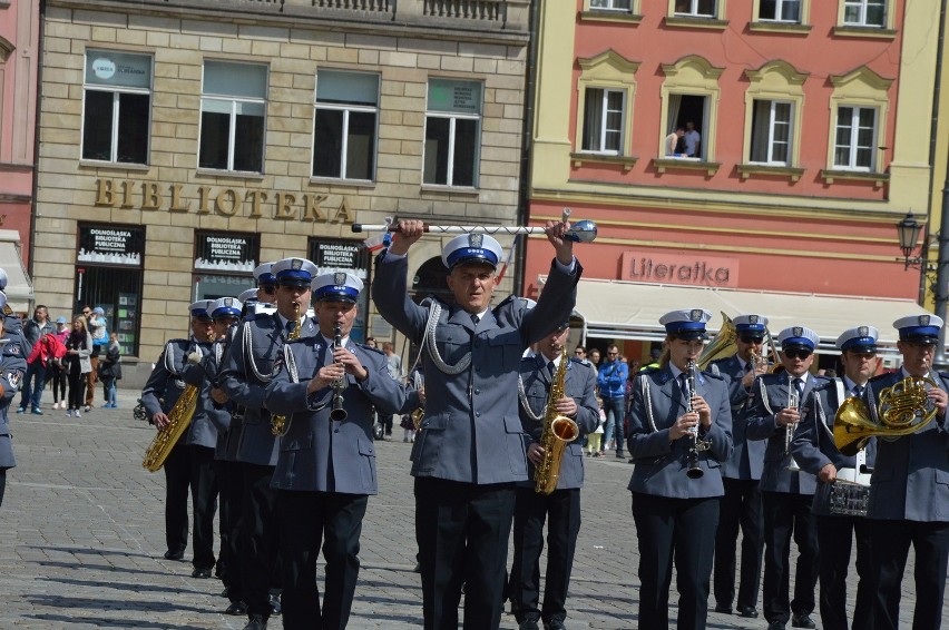 Obchody Dnia Flagi Rzeczypospolitej Polskiej na wrocławskim...