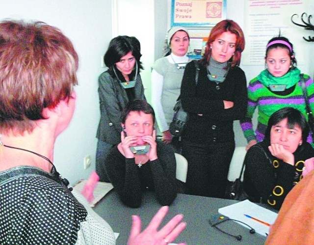 Gości z Tadżykistanu, zwłaszcza z organizacji kobiet-prawników, interesowała kwestia przemocy wobec kobiet