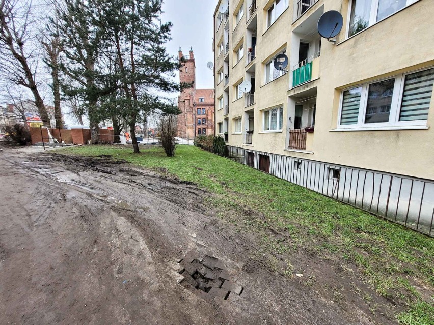 Mieszkańcy Grodzkiej skarżą się na budowę bulwarów