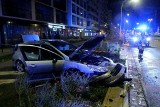 Groźny wypadek dwóch aut na Legnickiej we Wrocławiu. Sprawca pijany (ZDJĘCIA)