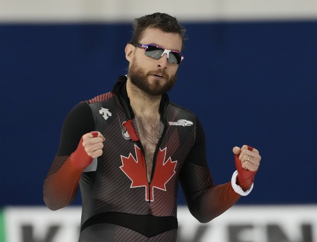 Kanadyjczyk Laurent Dubreuil okazał się najlepszy podczas zawodów PŚ w Calgary na dystansie 500 m
