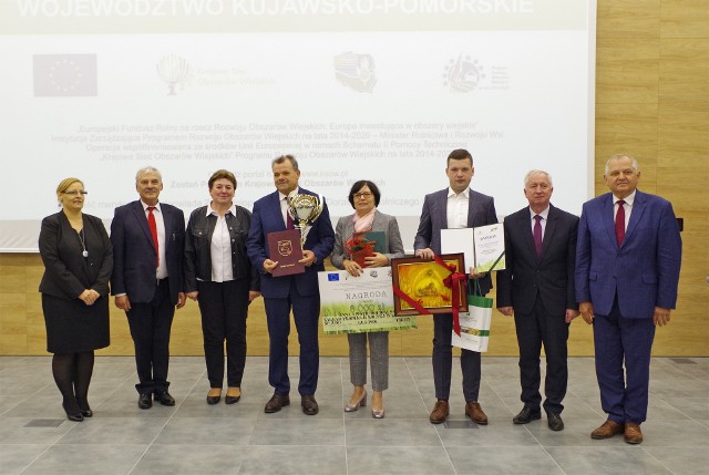 W tegorocznej edycji konkursu jednym z laureatów został Zakład Produkcji Rolnej w Kowrozie Sp.z o.o. reprezentowany przez Państwa Annę i Piotra Doligalskich, mieszkańców Gminy Łysomice