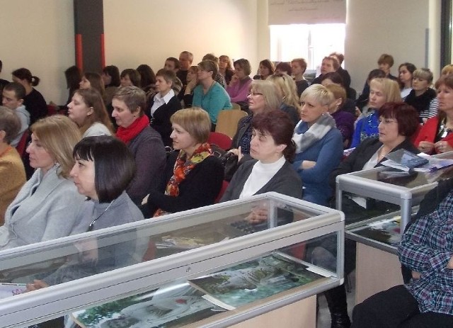 Uczestnicy konferencji w Bibliotece Pedagogicznej w Tarnobrzegu