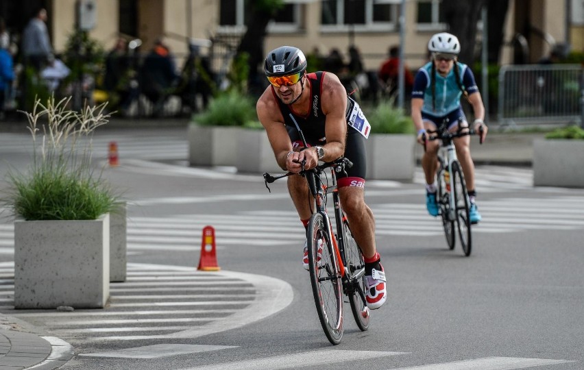 Zawody triathlonowe na dystansie half-Ironmana w Gdyni...