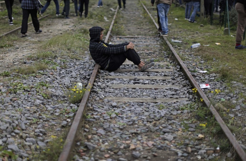 Likwidacja obozu w Calais.