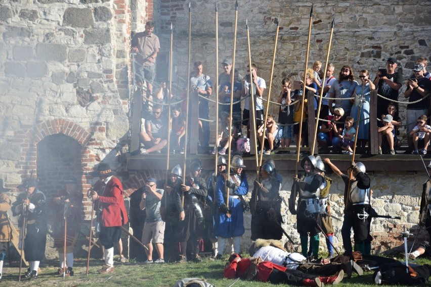 Obrona zamku Tenczyn przed Szwedami - rekonstrukcja bitwy