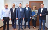 Dyrektorzy szkół w Starachowicach z nominacjami od starosty. Będą na stanowiskach kolejne 5 lat