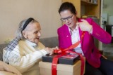 Gdańszczanka jedną z najstarszych Polek. Niedawno skończyła 106 lat. Z tej okazji starszą panią odwiedziła prezydent Aleksandra Dulkiewicz