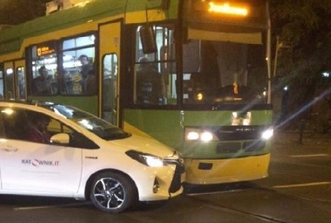 Z powodu kolizji tramwaje nie kursowały przez ok. 12 minut.