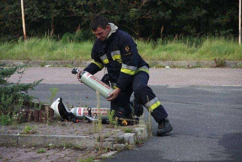 Pozar NiedLwiednika gasilo 10 zastepów strazy pozarnej