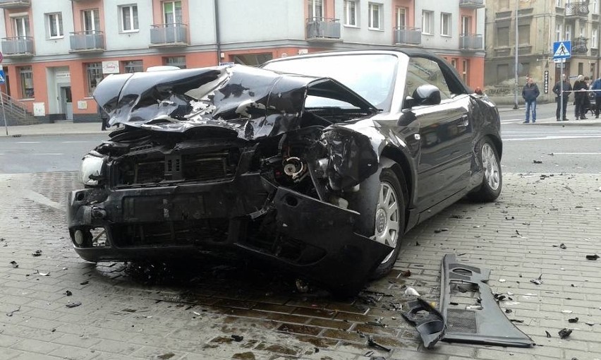 Wypadek w Kaliszu. Dwie osoby zostały ranne