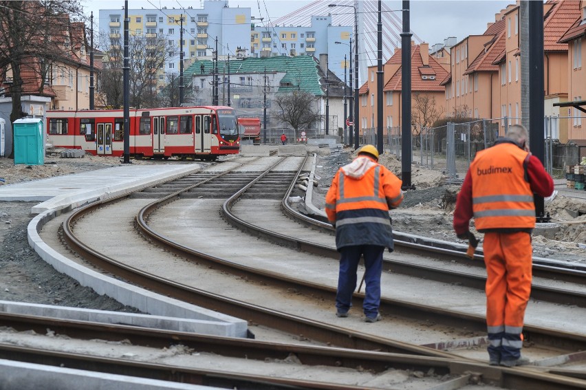 W gdańsku w wielu miejscach prowadzone są remonty torowisk...