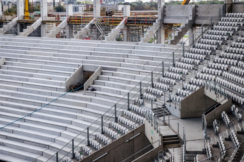 Budowa stadionu ŁKS. Pierwsza konstrukcja stalowa już w październiku. Tym obiektem będziemy się chwalić [NAJNOWSZE ZDJĘCIA]