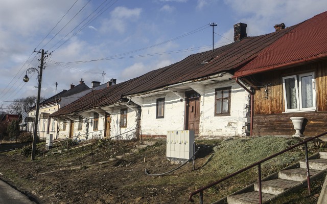 Urocze zabytkowe domy z drewna w Czudcu na Podkarpaciu. Zobacz zdjęcia naszego fotoreportera!Zobacz też: Krywe. Wieś w Bieszczadach, której już nie ma. Niezwykłe zdjęcia