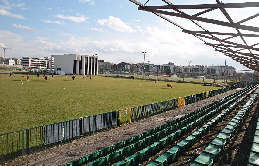 Kraków. Zaplanowali Euro 2020 na stadionie Garbarni, ale nie ma pieniędzy na trybunę