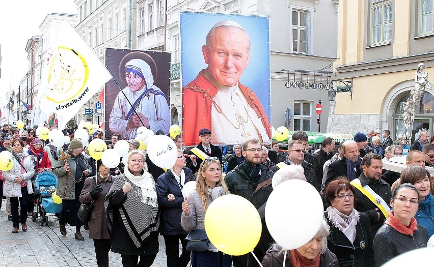 Marsz dla Życia i Rodziny w Krakowie [ZDJĘCIA]