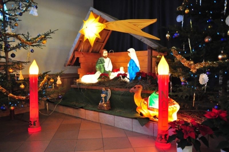 Bożonarodzeniowa szopka w Kościele Miłosierdzia Bożego na...