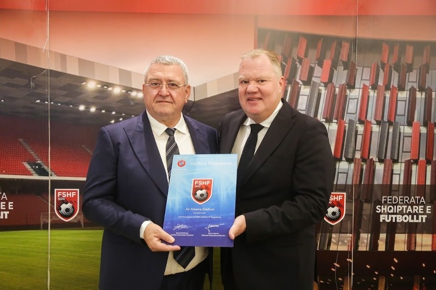 Prezes Mirosław Malinowski przebywał w Albanii. Uczestniczył w obradach Komisji UEFA HatTrick [DUŻO ZDJĘĆ]