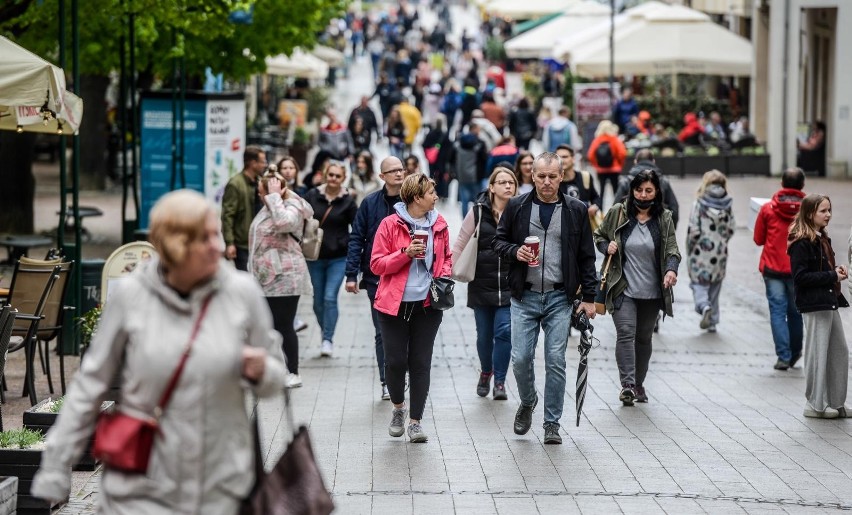 Luzowanie obostrzeń maj i czerwiec 2021. W tym tygodniu mamy...