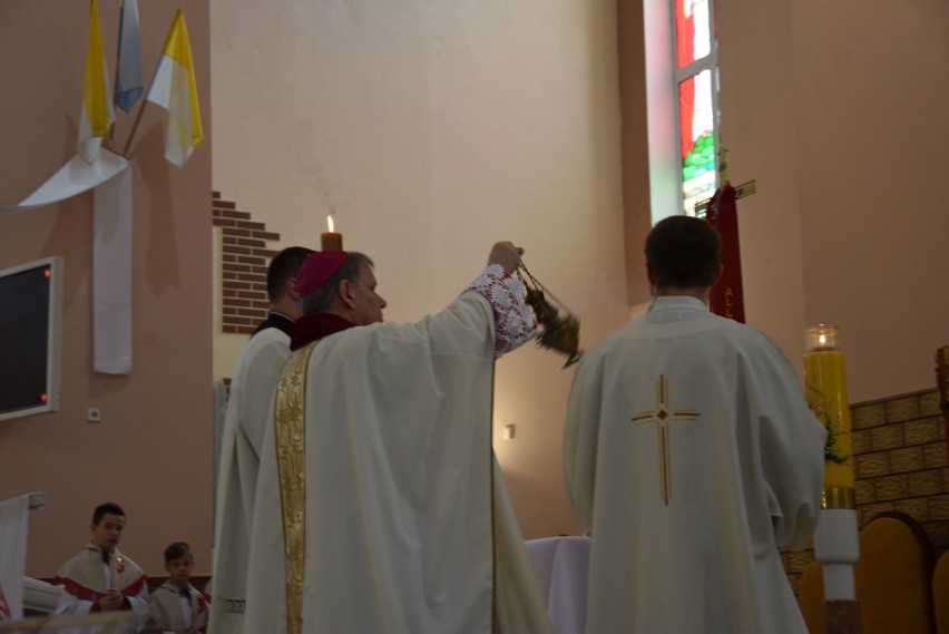 Msza święta w kościele Wniebowstąpienia Pańskiego w...