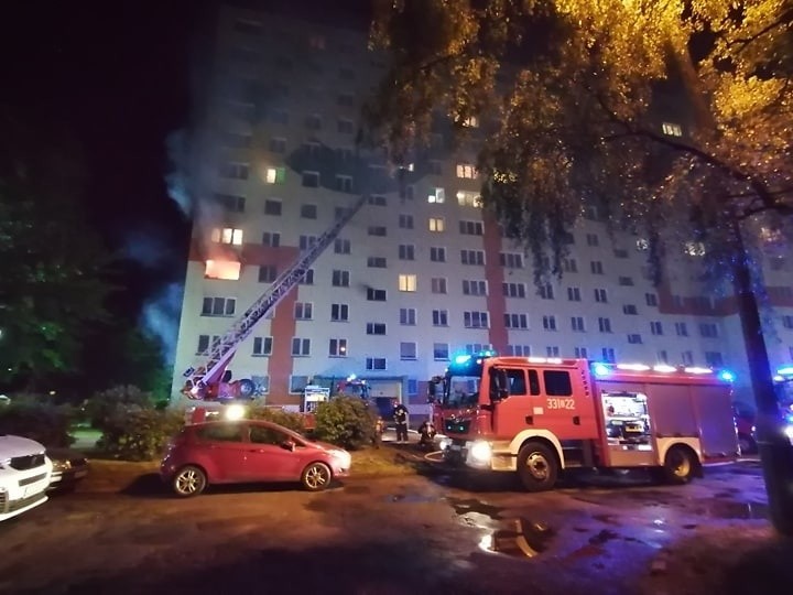 Pożar w bloku przy Starzyńskiego w Koszalinie