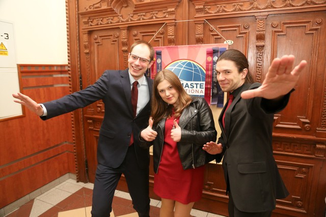 Marcin Sawicki (od lewej), Marta Szmygiel i Mariusz Michalczuk zapraszają na spotkania klubu