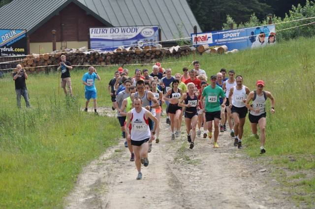 Beskid Cross cieszy cię coraz większą popularnością. W ubiegłym roku wzięło w nim udział 400 biegaczy