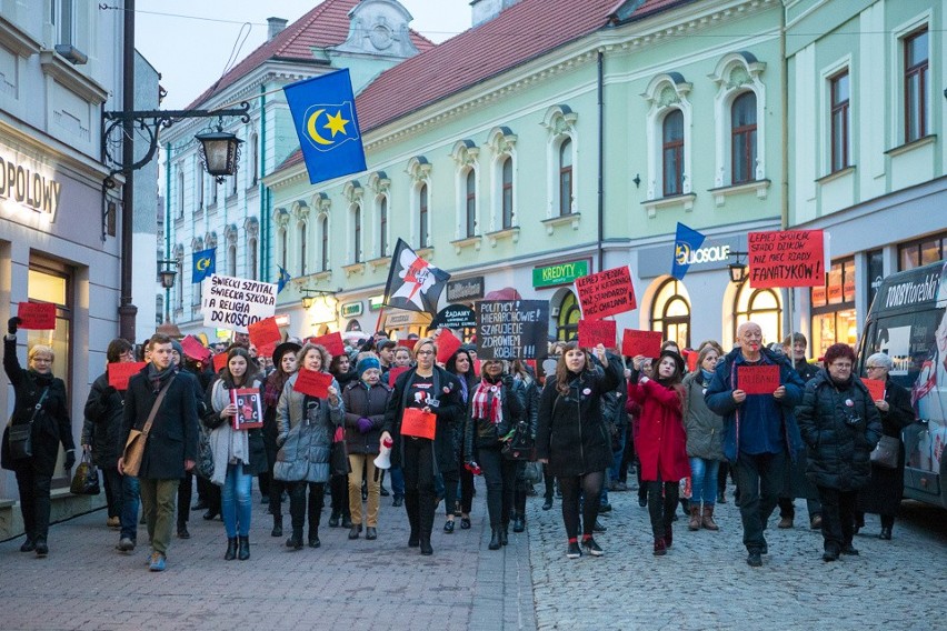 Międzynarodowy Strajk Kobiet dotarł do Tarnowa