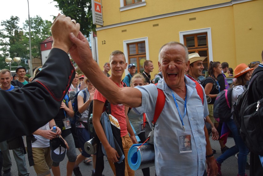 Piesza pielgrzymka po raz 35. wyruszyła na Jasną Górę.