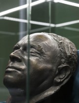 "Zabytkiem miesiąca" Muzeum Podlaskiego została maska pośmiertna Konstantego Ildefonsa Gałczyńskiego
