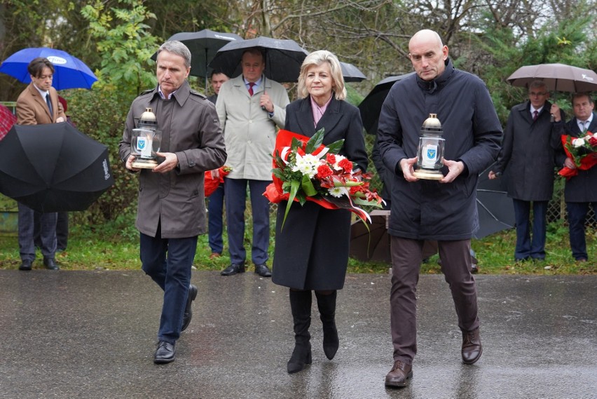 Uroczyście uczcili pamięć zamordowanych mieszkańców Janikowa