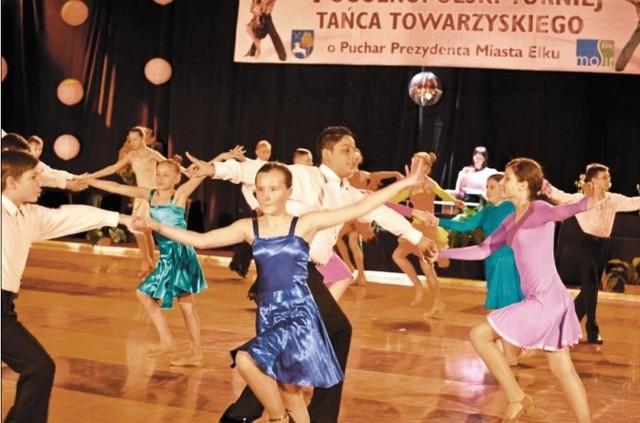 Na turnieju zaprezentują się również pary taneczne z Klubu Dwójka Ełk.