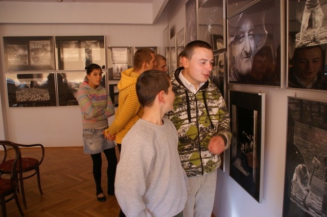 W trakcie wystawy uczniowie mogli podziwiać swoje prace.