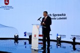 Urzędniczka Komisji Europejskiej upomina władze regionu. „Widać dyskryminację niektórych grup społecznych”