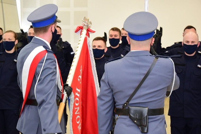 Ślubowanie nowych funkcjonariuszy w Oddziale Prewencji Policji w Rzeszowie [ZDJĘCIA]