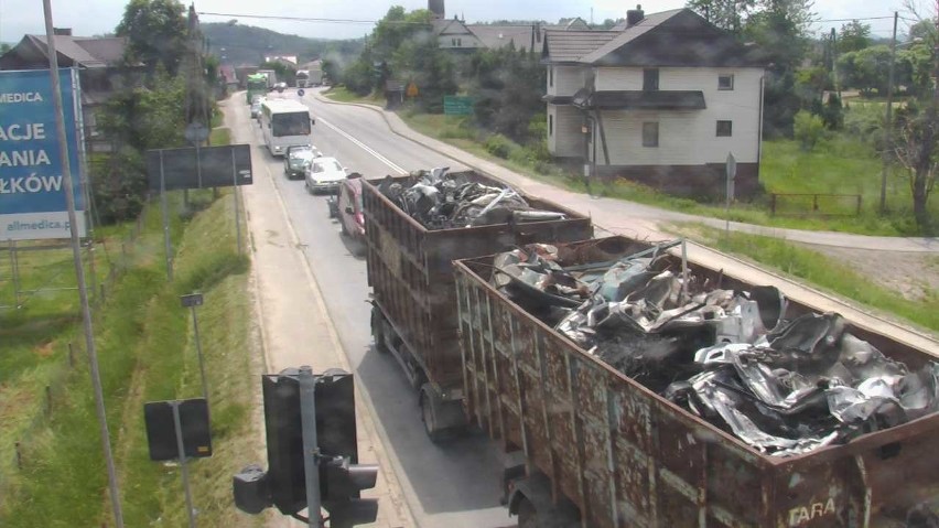 Zablokowana zakopianka po wypadku w Tenczynie [SPRAWDŹ OBJAZDY]