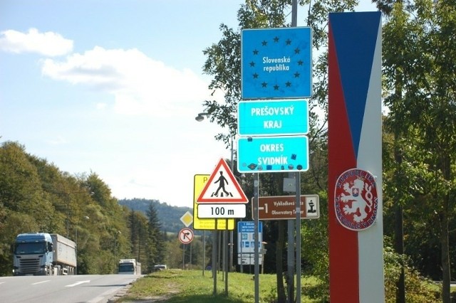 Do 2 marca przedłużono kontrole na granicy polsko-słowackiej.