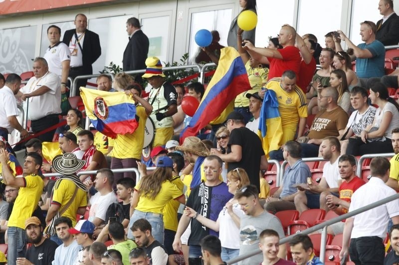 Kibice w Łodzi na meczu Kolumbia - Ukraina [zdjęcia]