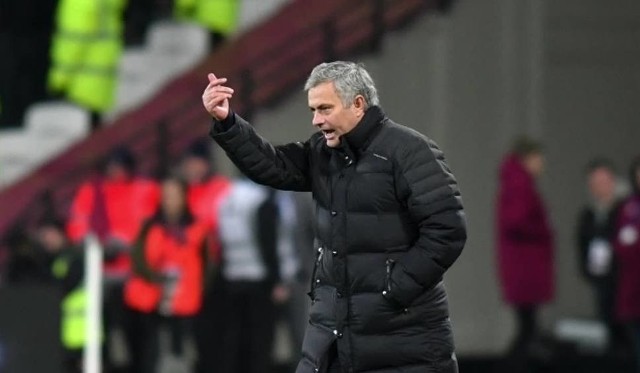 Trener Jose Mourinho miał wiele uwag do gry piłkarzy Manchesteru United