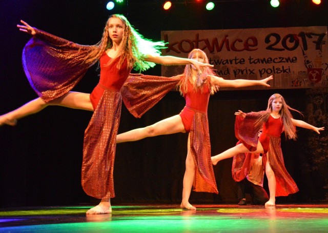 Tancerze z całego kraju prezentują się w najróżniejszych stylach: od baletu po street i hip-hop.