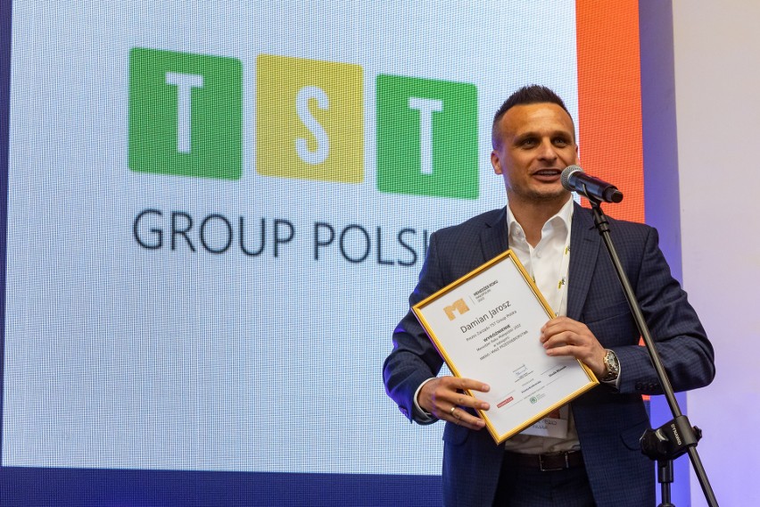Nagrodę, w imieniu prezesa TST Group Damiana Jarosza,...