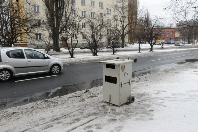 Straż miejska w Łodzi ma jeden przenośny fotoradar